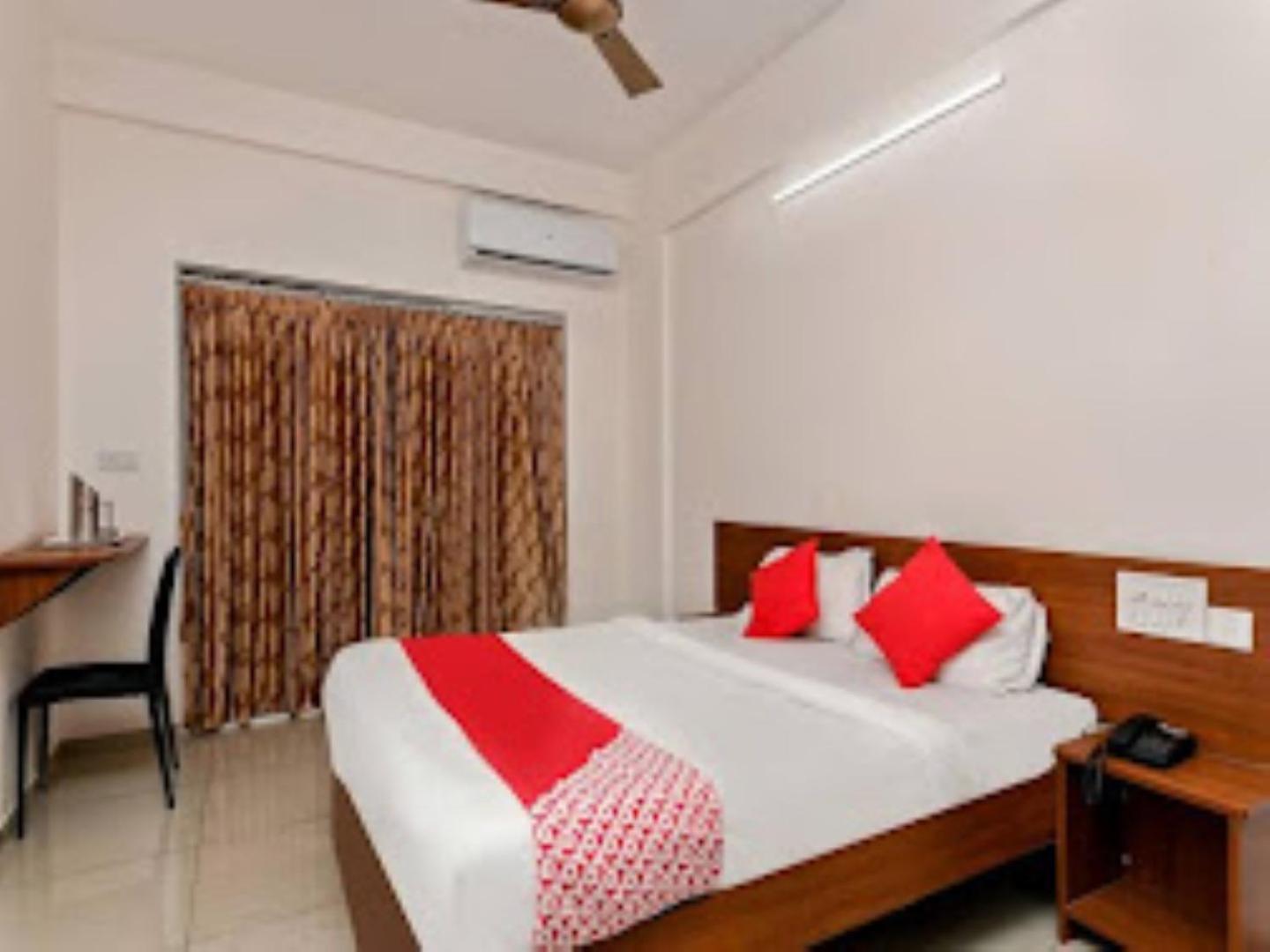 Hotel Samruddhi Lodging,Mangaluru Mulki Экстерьер фото